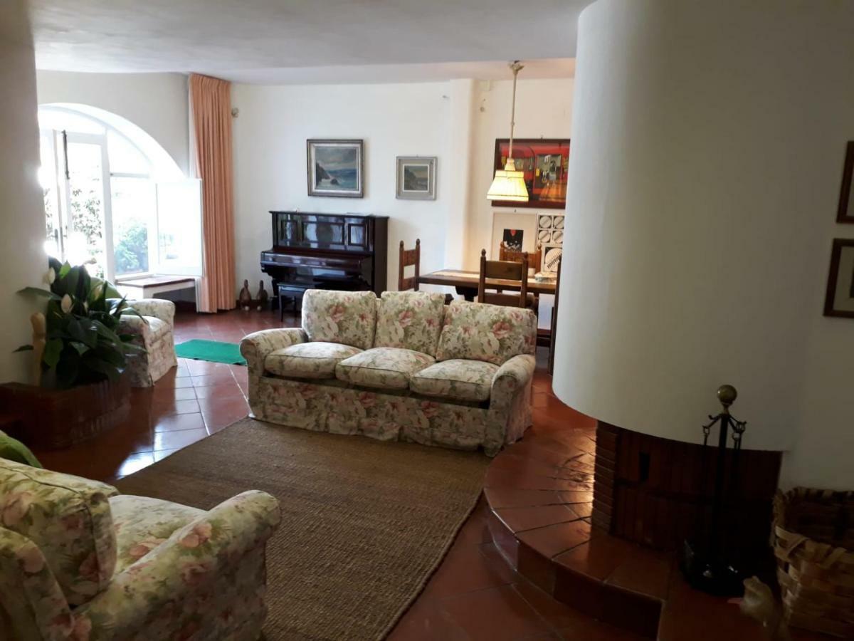Villa Le Olivine Sorrento Bagian luar foto